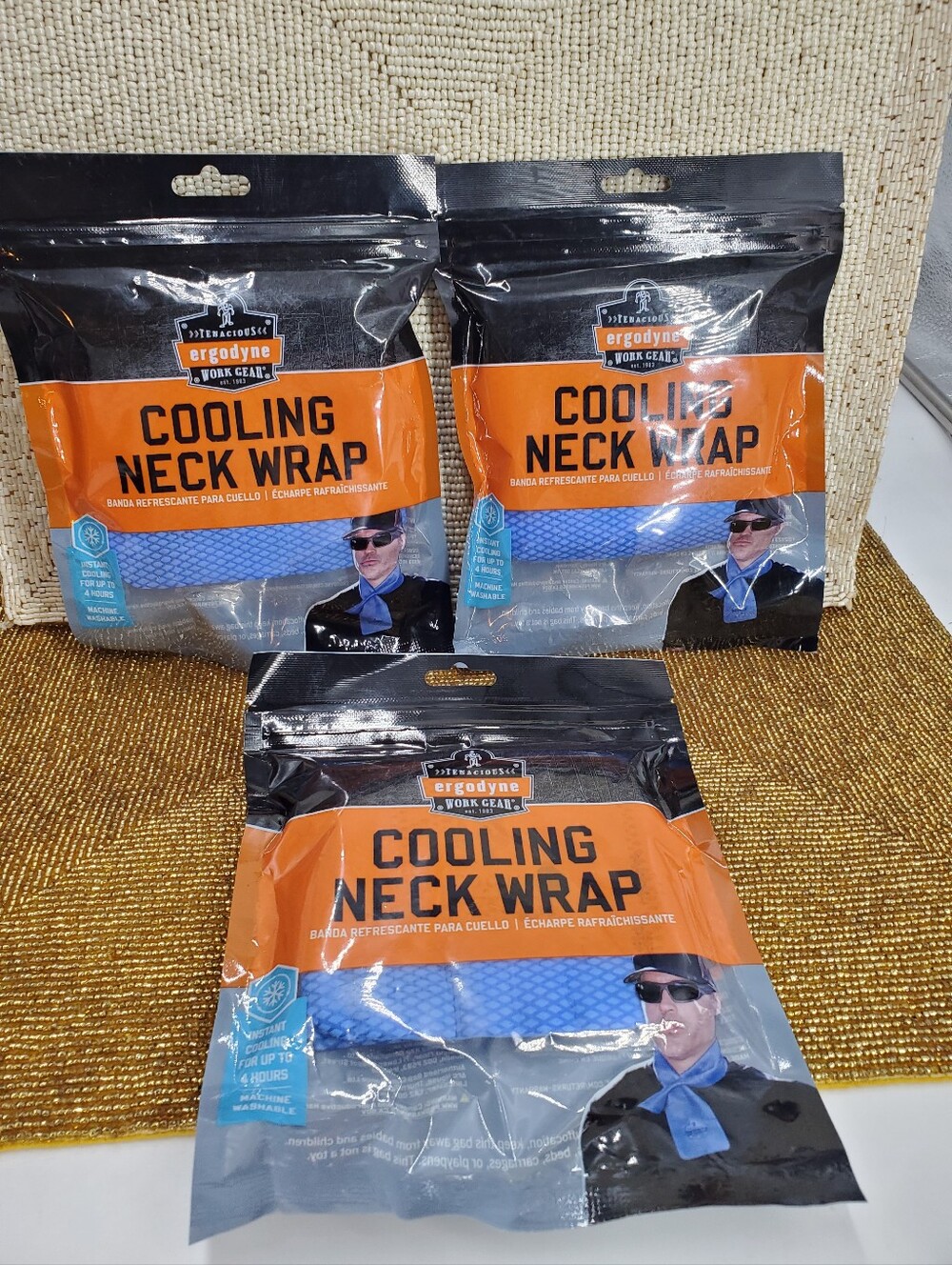 Set Of 3 Ergodyne Cooling Towel/Chill-Its 6603 Evaporative Cooling Towel (C30)